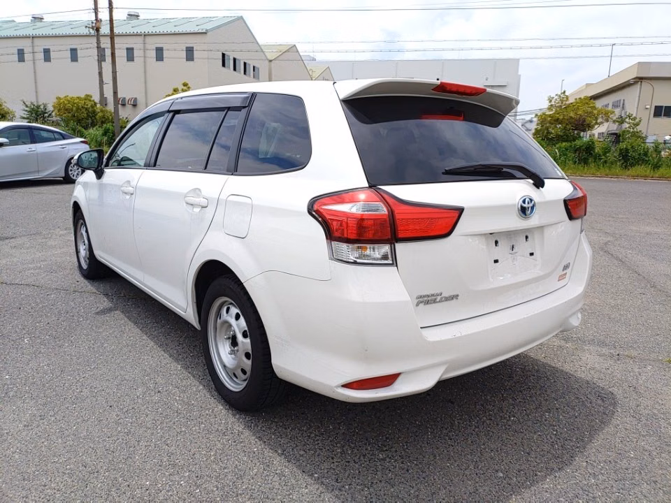 TOYOTA COROLLA FIELDER