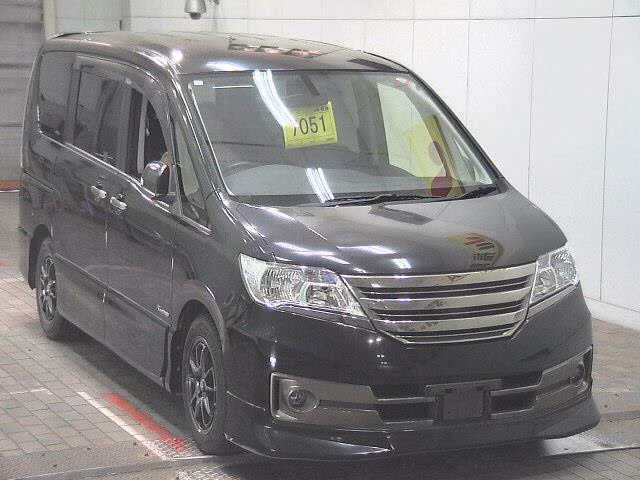 NISSAN SERENA