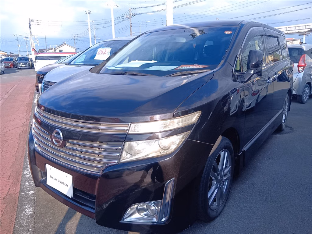 NISSAN ELGRAND