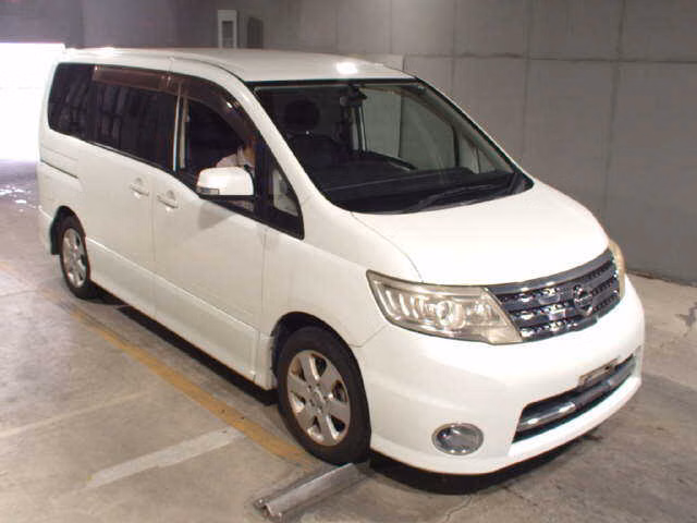 NISSAN SERENA