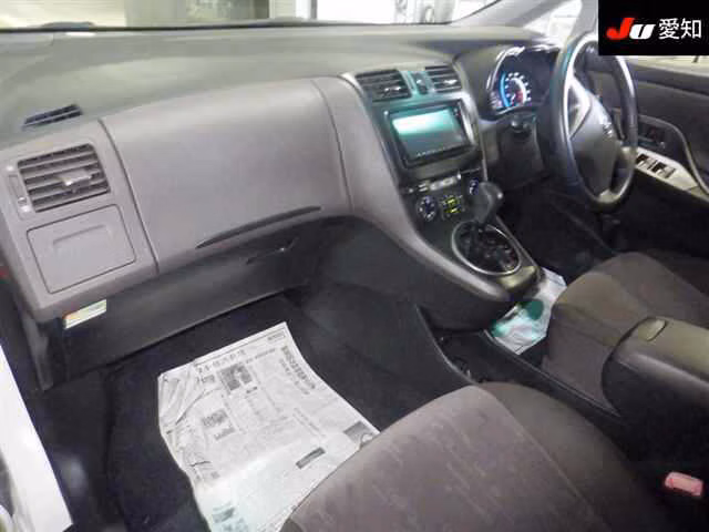 TOYOTA MARK X ZIO
