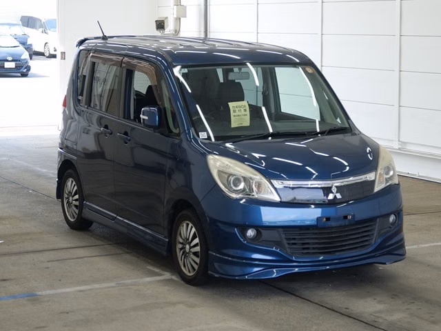 MITSUBISHI DELICA D:2