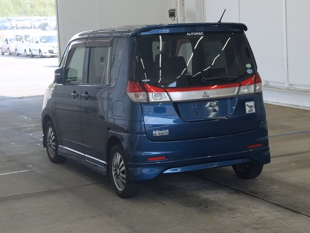 MITSUBISHI DELICA D:2