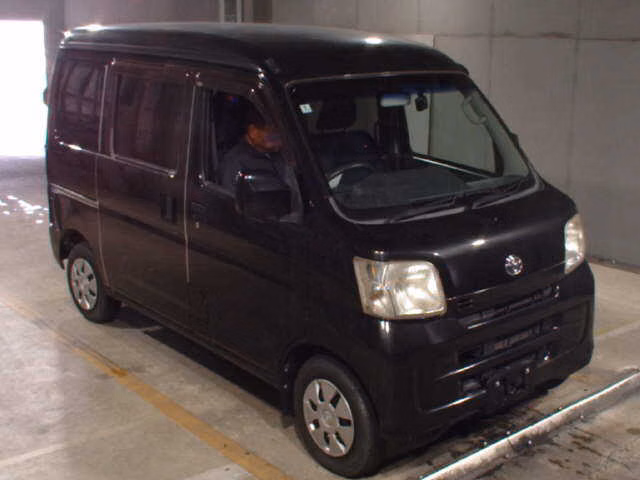 TOYOTA PIXIS VAN
