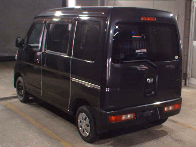 TOYOTA PIXIS VAN