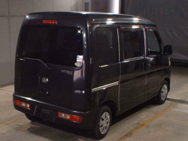 TOYOTA PIXIS VAN