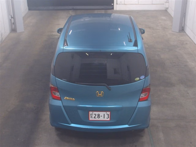 HONDA FREED SPIKE