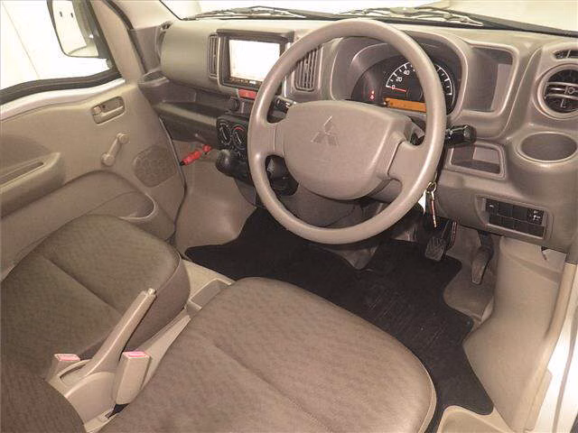 MITSUBISHI MINICAB
