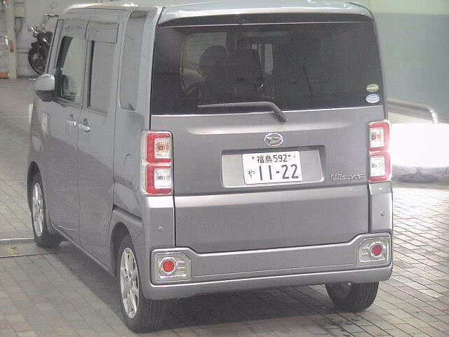DAIHATSU WAKE