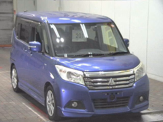 MITSUBISHI DELICA D:2