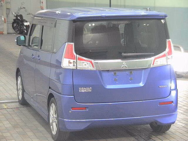 MITSUBISHI DELICA D:2