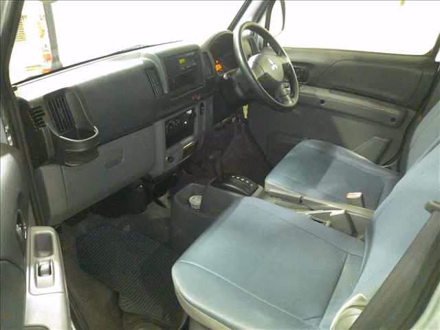 MITSUBISHI MINICAB