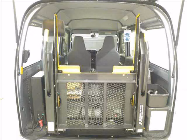MITSUBISHI MINICAB