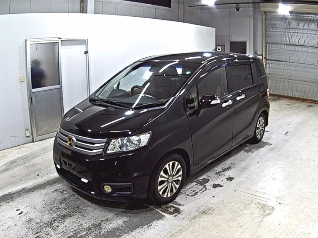 HONDA FREED SPIKE
