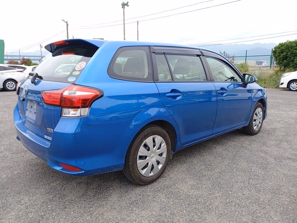TOYOTA COROLLA FIELDER