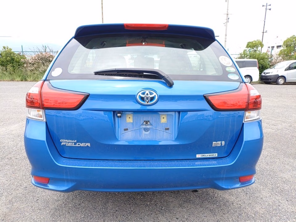 TOYOTA COROLLA FIELDER