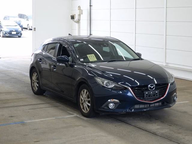 MAZDA AXELA