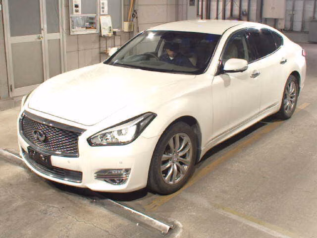 NISSAN FUGA