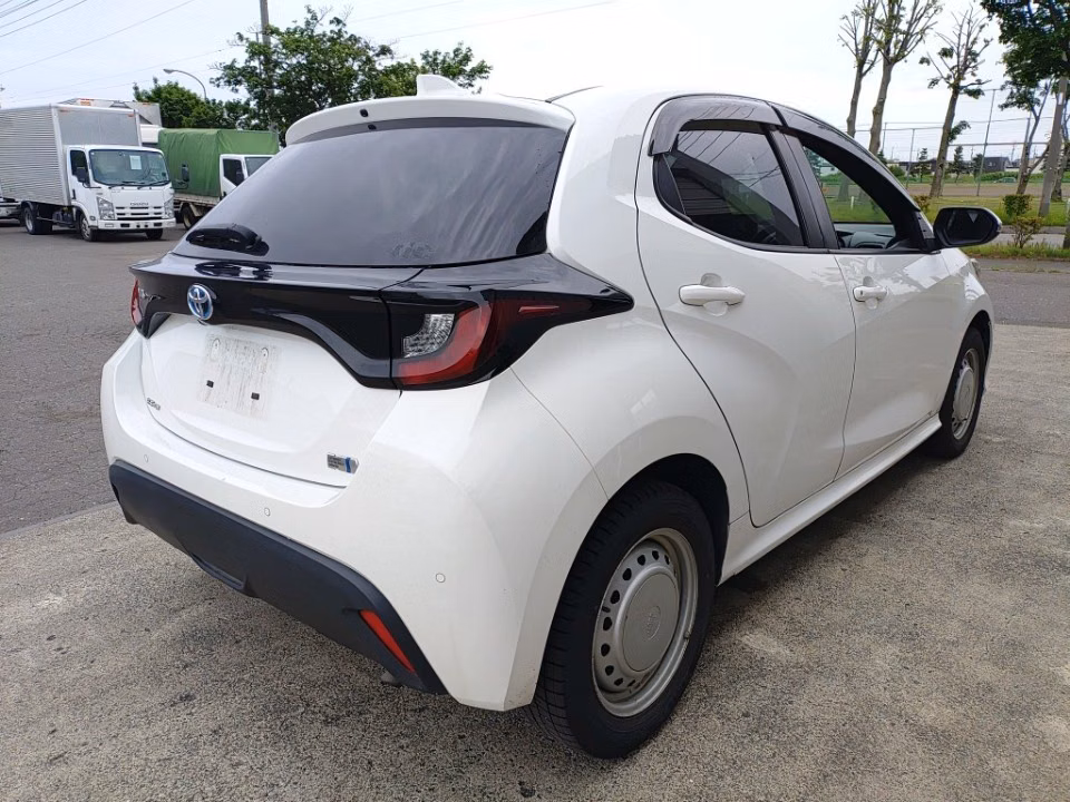 TOYOTA YARIS