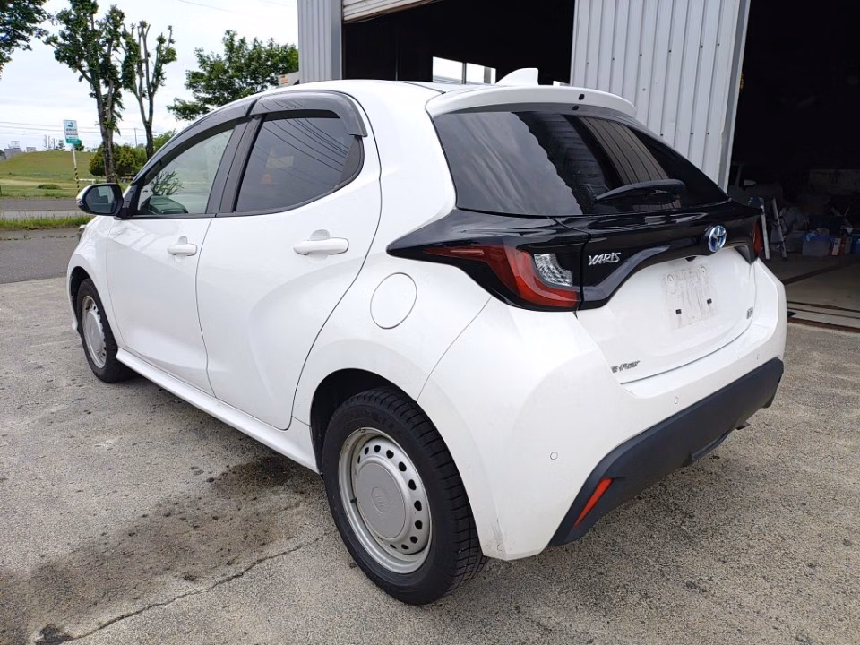 TOYOTA YARIS