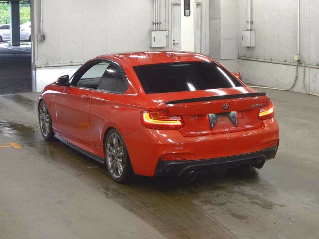BMW 2-SERIES