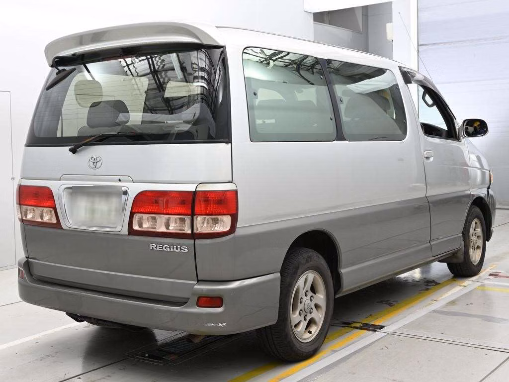 TOYOTA REGIUS