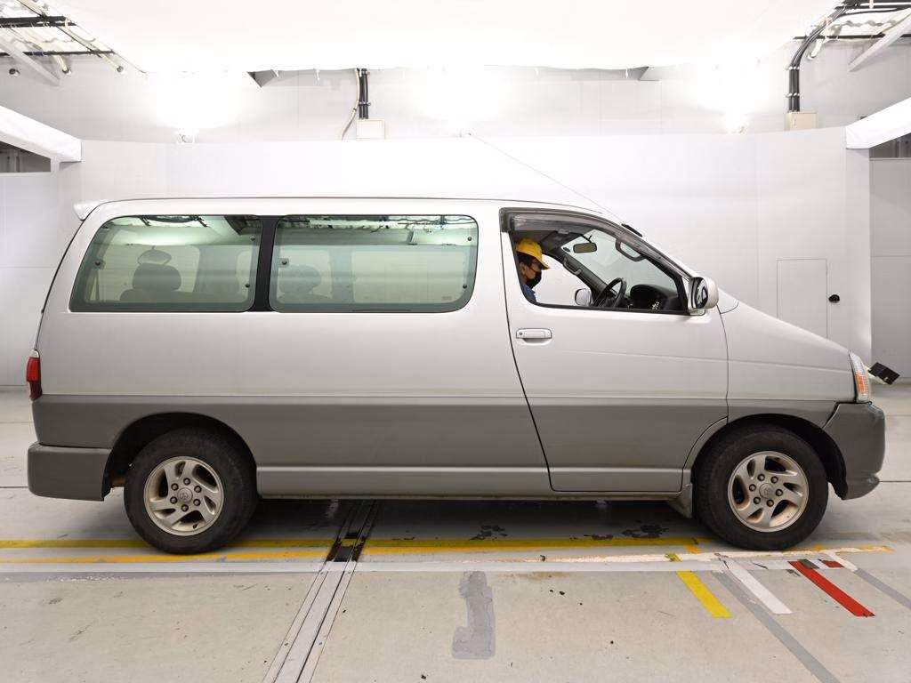 TOYOTA REGIUS