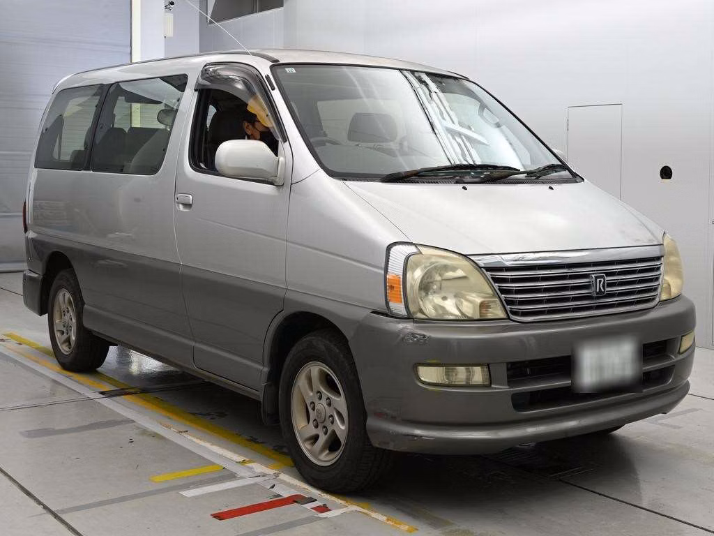 TOYOTA REGIUS