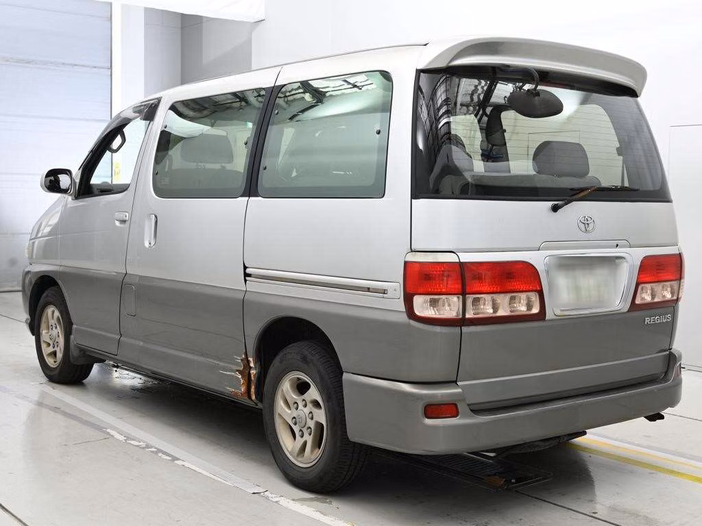 TOYOTA REGIUS