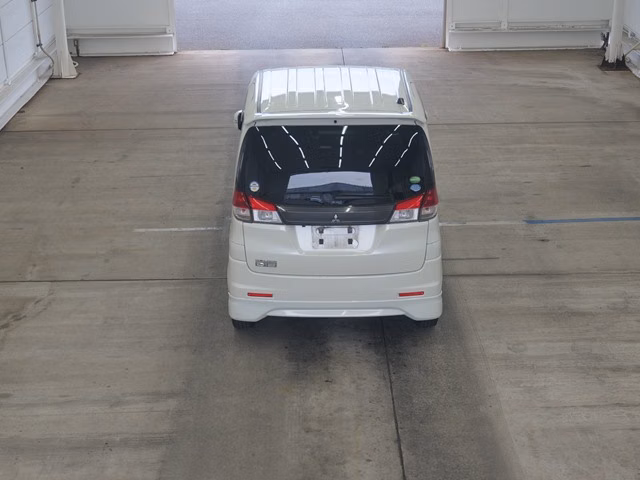 MITSUBISHI DELICA D:2