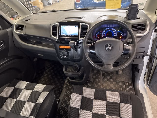 MITSUBISHI DELICA D:2