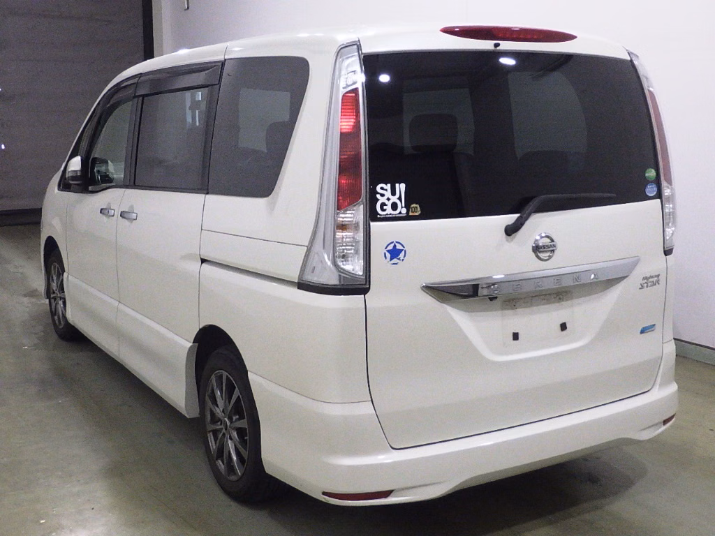 NISSAN SERENA