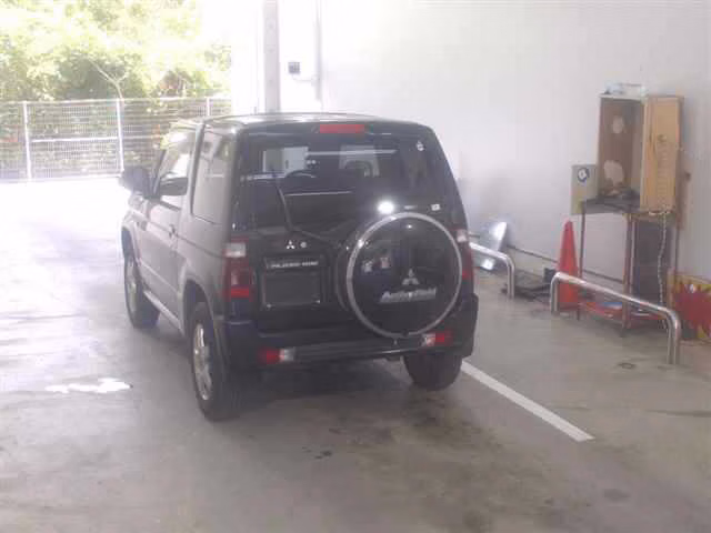 MITSUBISHI PAJERO MINI