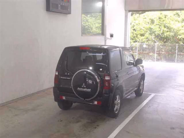 MITSUBISHI PAJERO MINI