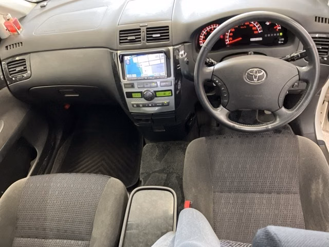 TOYOTA IPSUM