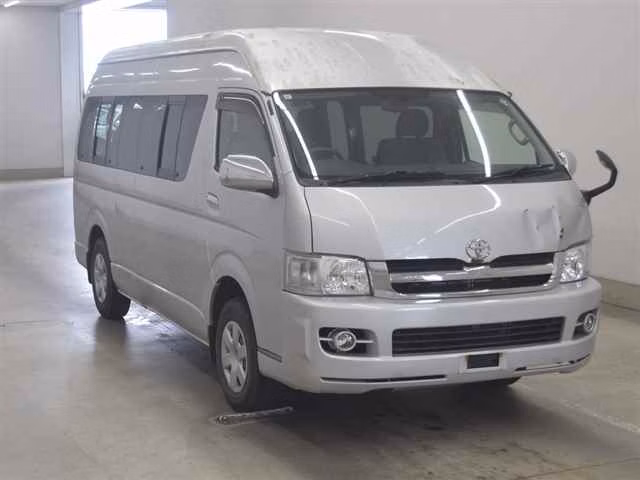 TOYOTA HIACE