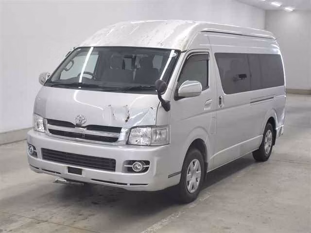 TOYOTA HIACE