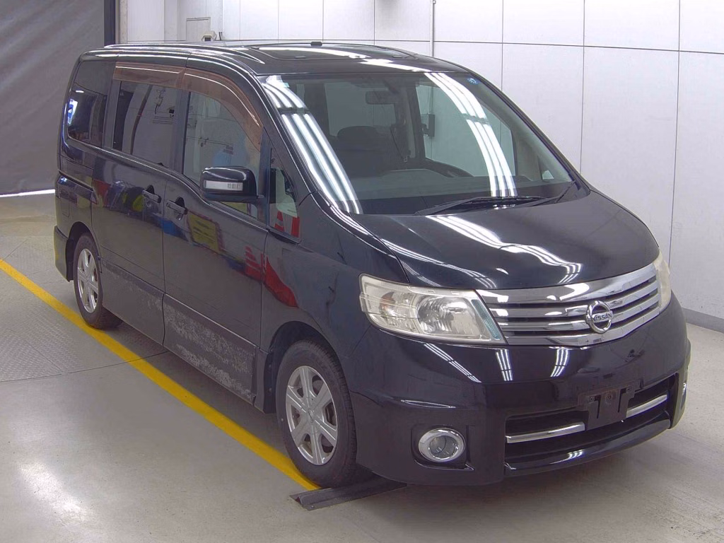 NISSAN SERENA