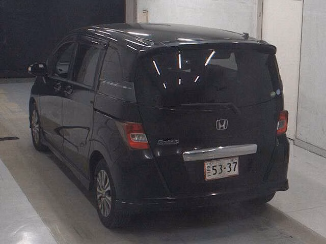 HONDA FREED SPIKE