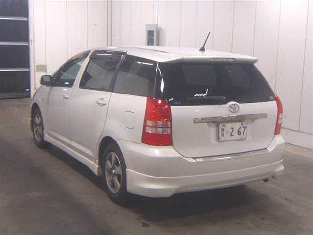 TOYOTA WISH