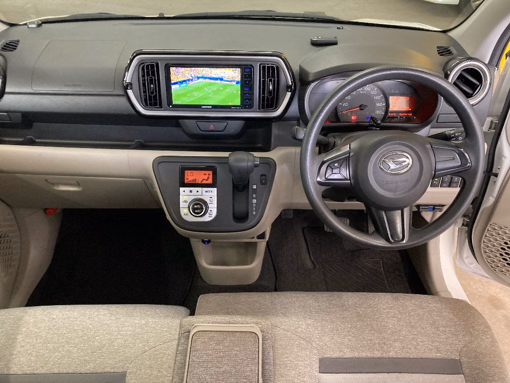 DAIHATSU BOON