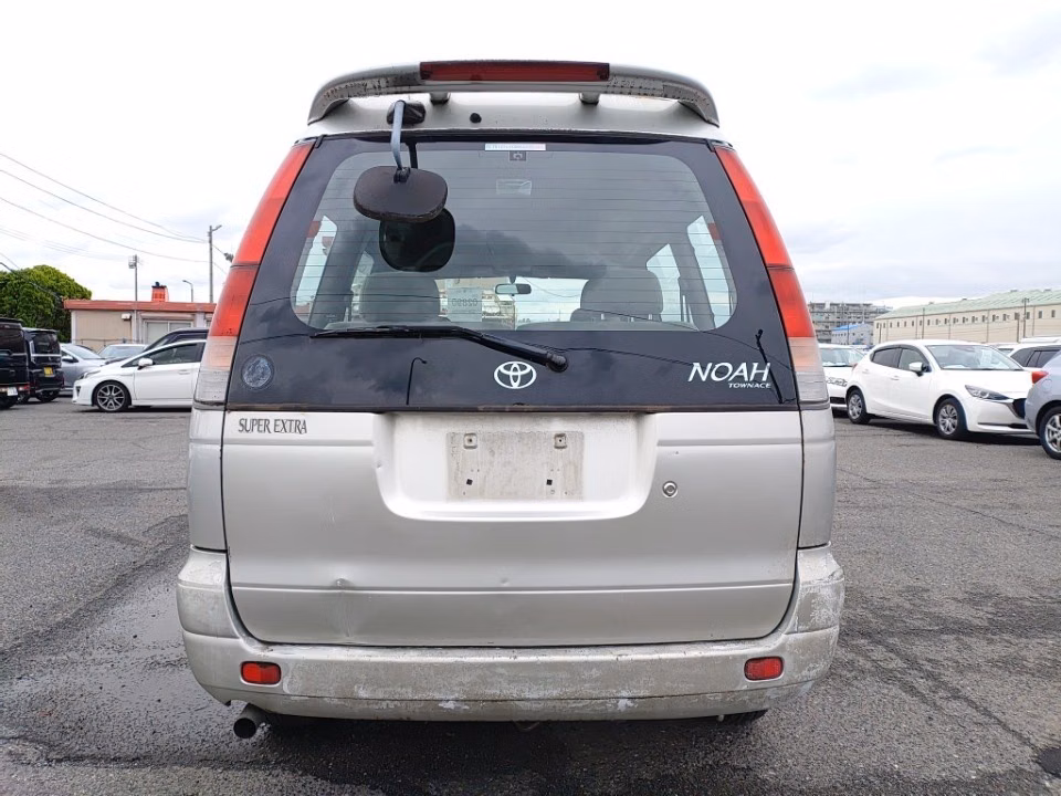 TOYOTA TOWN ACE NOAH