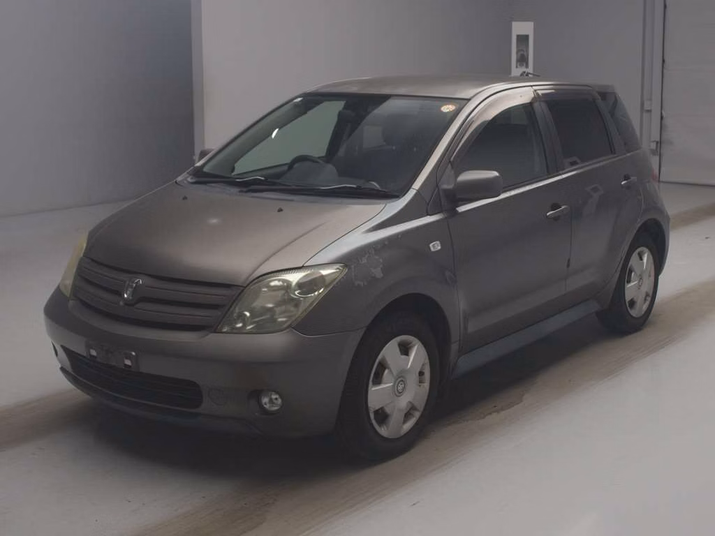 TOYOTA IST