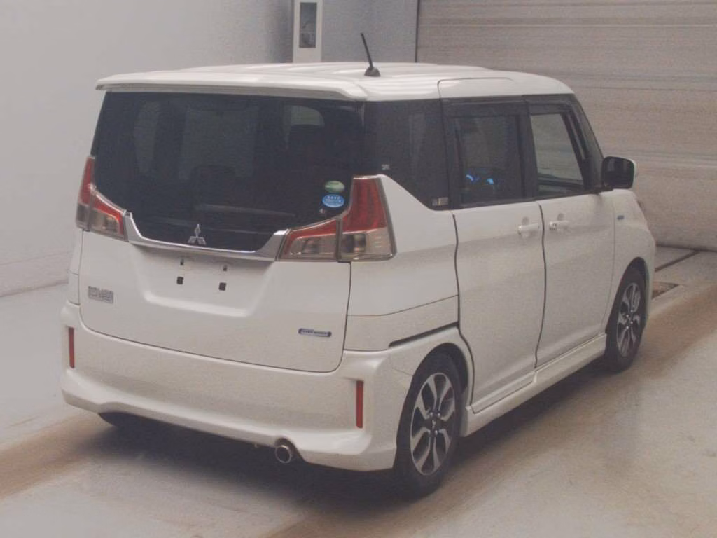 MITSUBISHI DELICA D:2