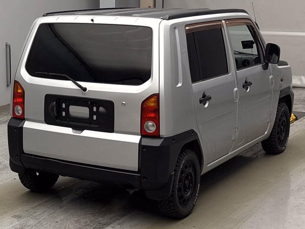 DAIHATSU NAKED