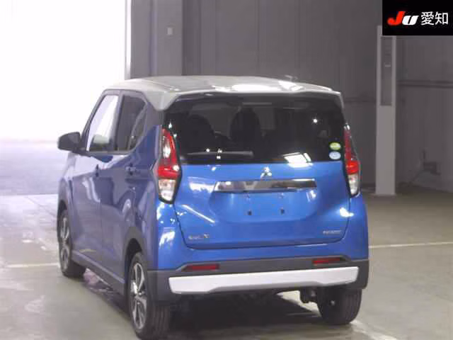 MITSUBISHI EK X