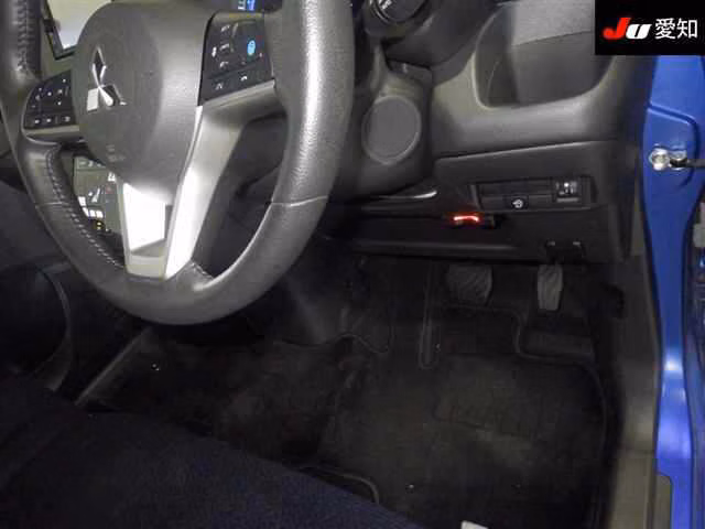 MITSUBISHI EK X