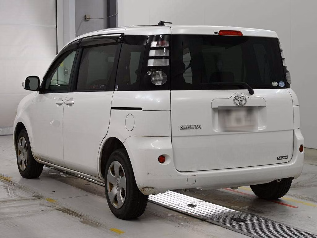 TOYOTA SIENTA