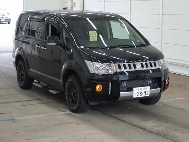 MITSUBISHI DELICA D:5