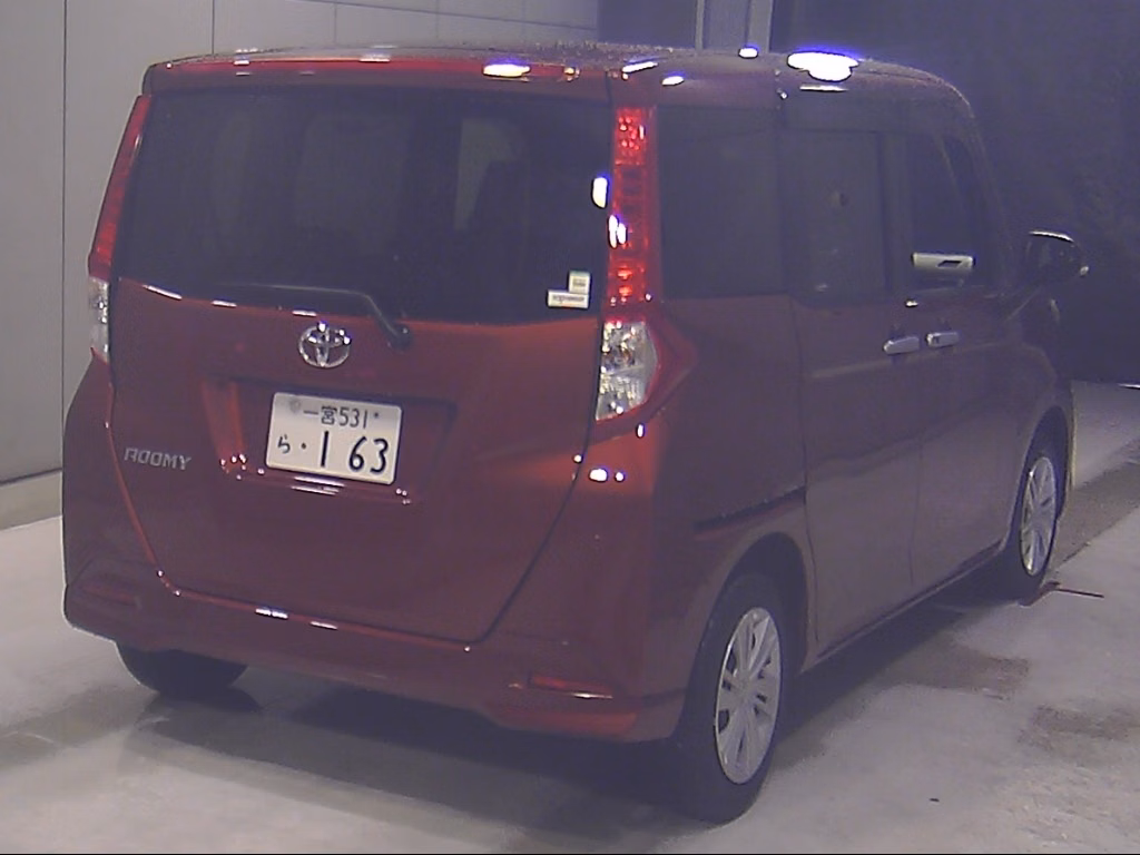 TOYOTA ROOMY